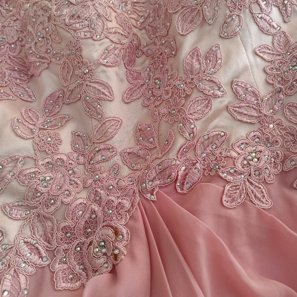 ✨Beautiful Pink Imported Gown - Picture 8 of 9